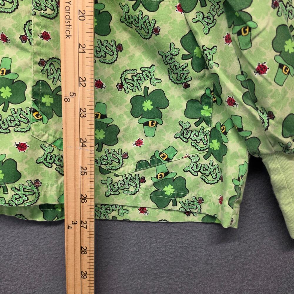 St Patricks Day Scrub Top Jacket Womens XL Shamrock Leprechaun Long Sleeve - Picture 4 of 7